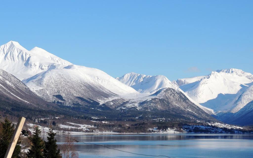 Tindelykke Villa Isfjorden Buitenkant foto